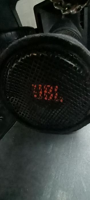 Vând subwoofere auto