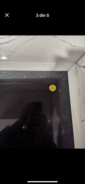 Vând plită electrică Voltz