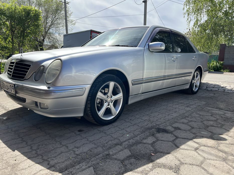 Мерседес 210 рейсталинг