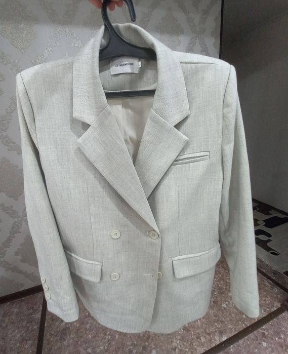 Продам женский пиджак