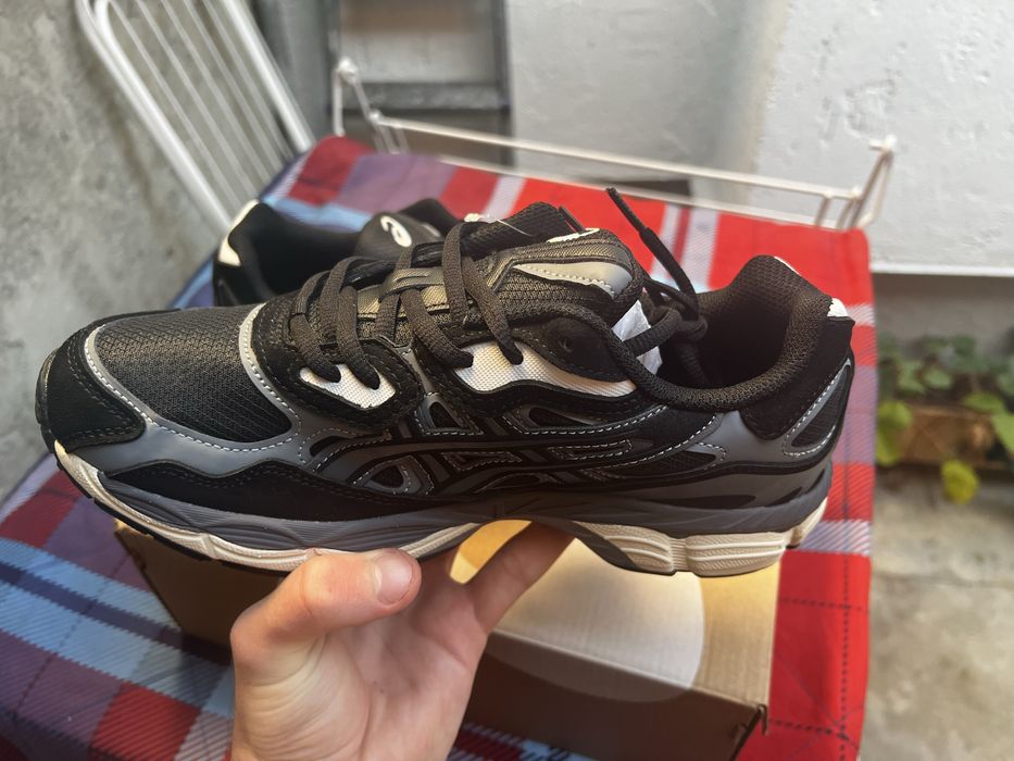 Asics Gel NYC Black noi