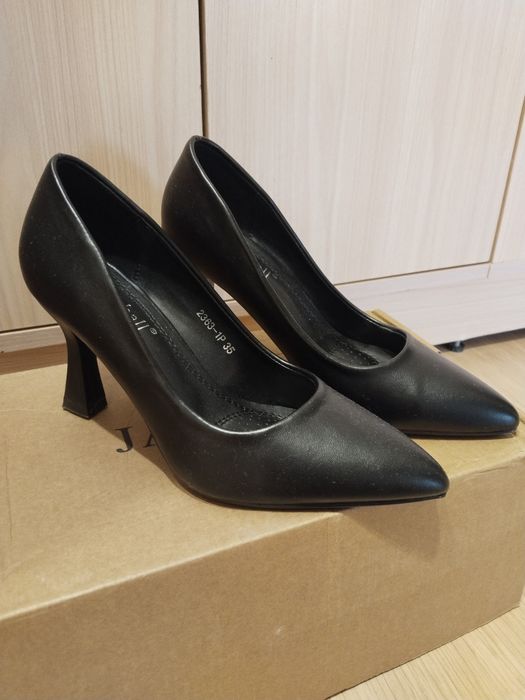 продам туфли 35 размера