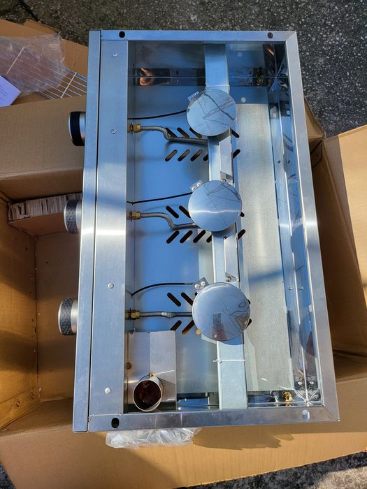 Скара на газ планча H.Koenig Plancha PLX830 с 3 горелки 350 градуса