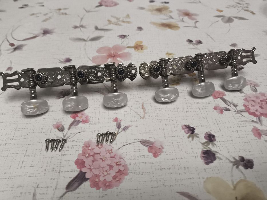 Классикалық гитараға арналған құлақтар (колки). 2 комплект бар. Металл