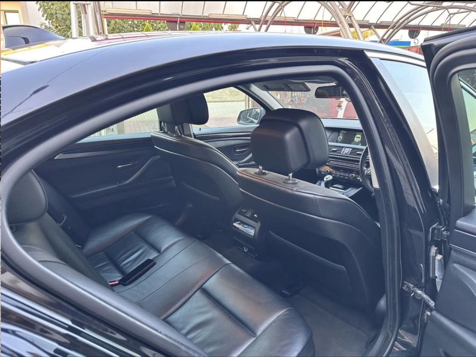 Vând/Schimb  Bmw F10 2.0d  volan dreapta