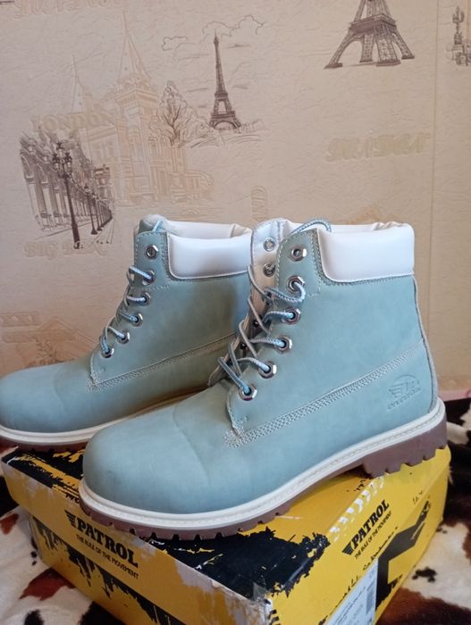 Продам новые сапоги!