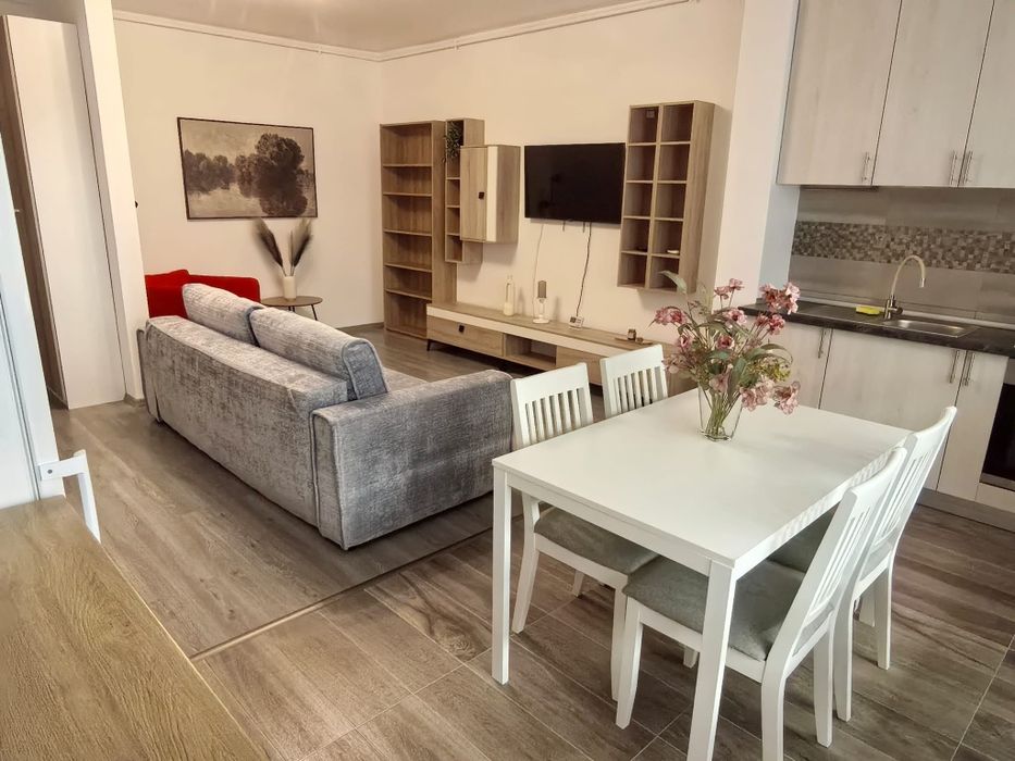 Apartament 2 camere de închiriat complex Solar