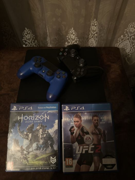 Продам PS4 на 500 гб