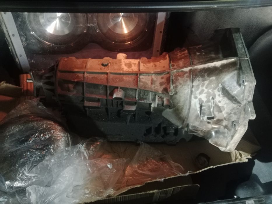 Продам акпп 5hp18 m60