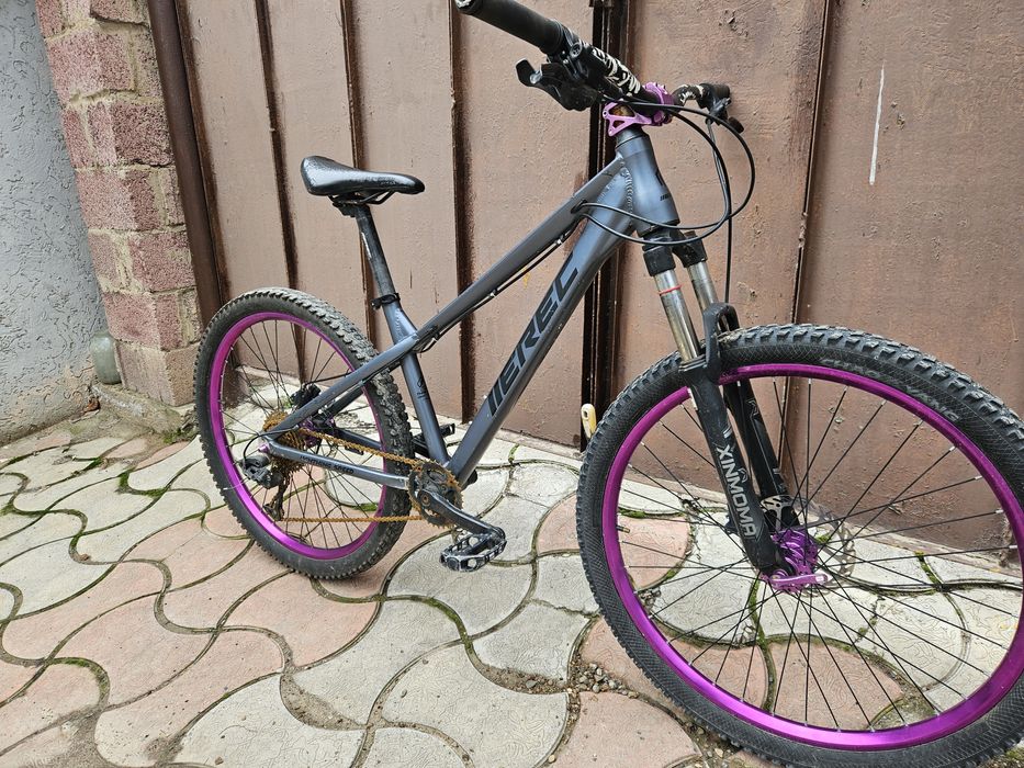 Стантовый велосипед erec l-100