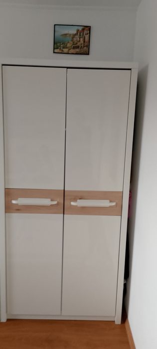 Mobila sufragerie foarte buna