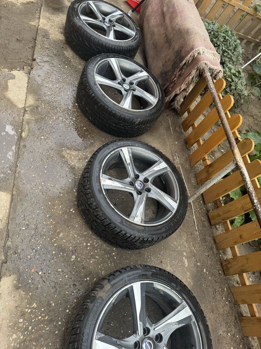 Vand jante Volvo