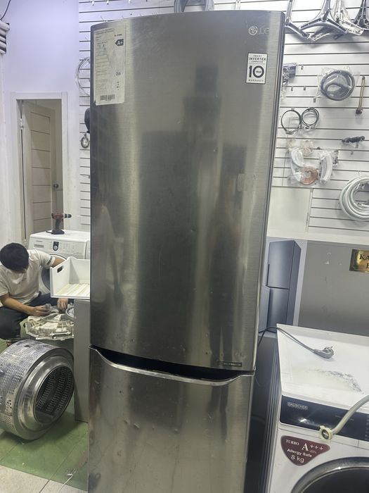 Продам холодильник LG