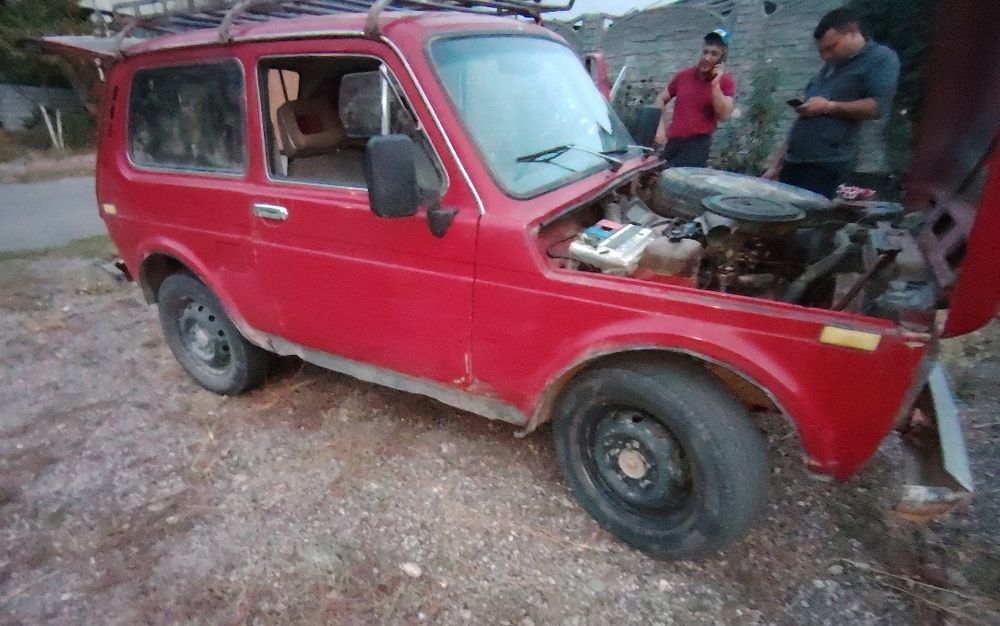 Продам Lada Ваз 2121 Нива