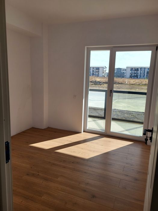 Apartament nou cu încălzire în pardoseala