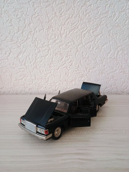 СССР модел ЗИЛ - 115