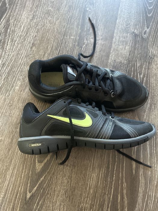 Маратонки и чехли