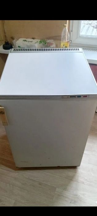 Продам морозильную камеру.