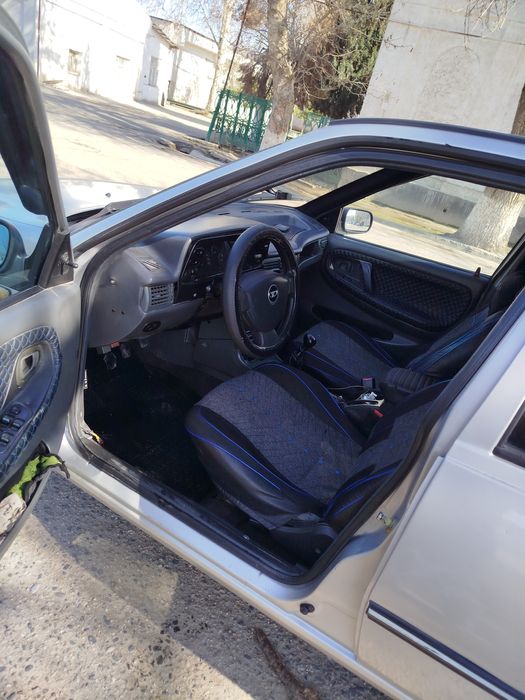 Nexia 1  продам.