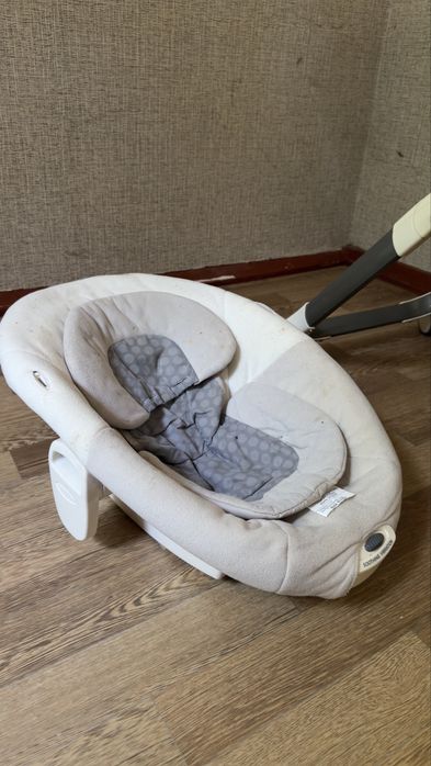 Продаётся стул для кормления Graco