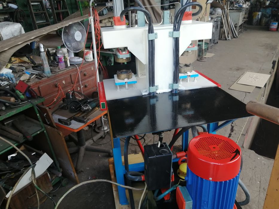 Продам хидравлична преса за правене на  сапун