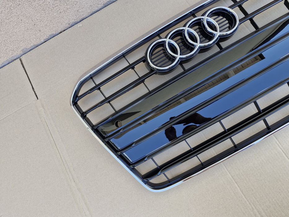 Grila centrala Audi A5 facelift 2011-2016 cu senzori