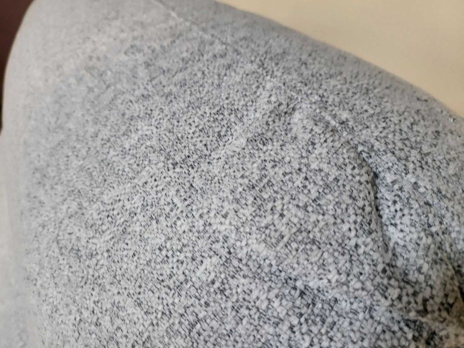 Светло сив фотьойл от плат с електрически релаксиращ механизъм