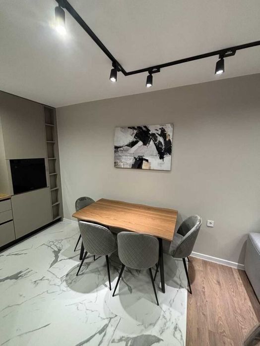 Продава се Тристаен апартамент в Пловдив, Тракия - 105 кв.м за 1810 €/кв.м - Снимка #1