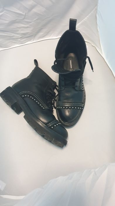 Черни Dsquared2 кожени боти