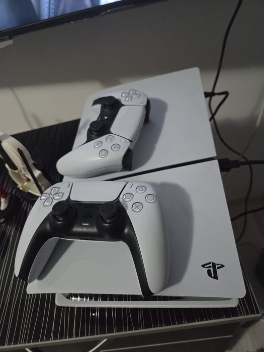 Playstation 5  impecabil