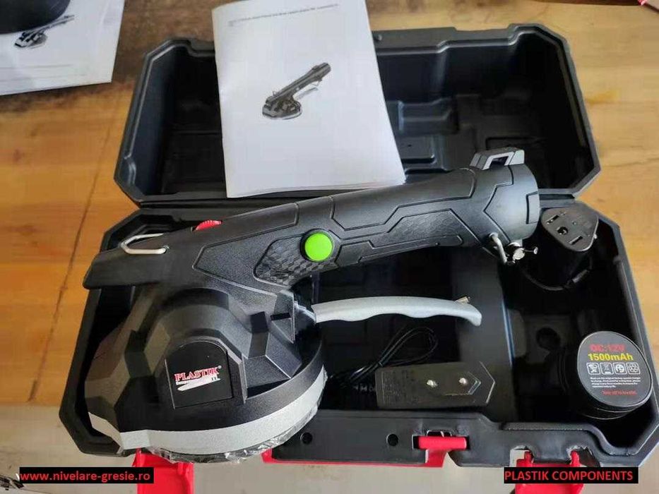 Masina cu vibratii pentru montajul gresiei cu acumulator LI-ION