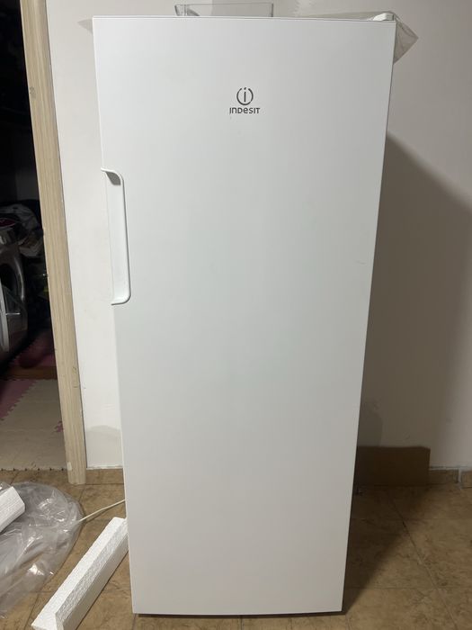 Морозильник INDESIT