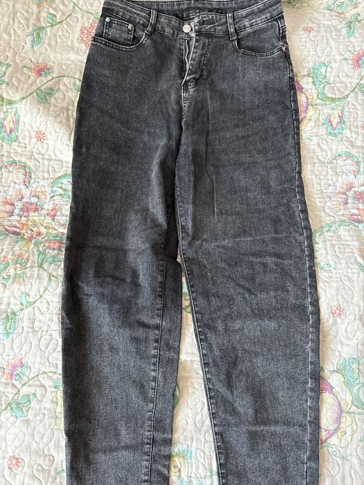 Джинсы черный цвет 28 размер