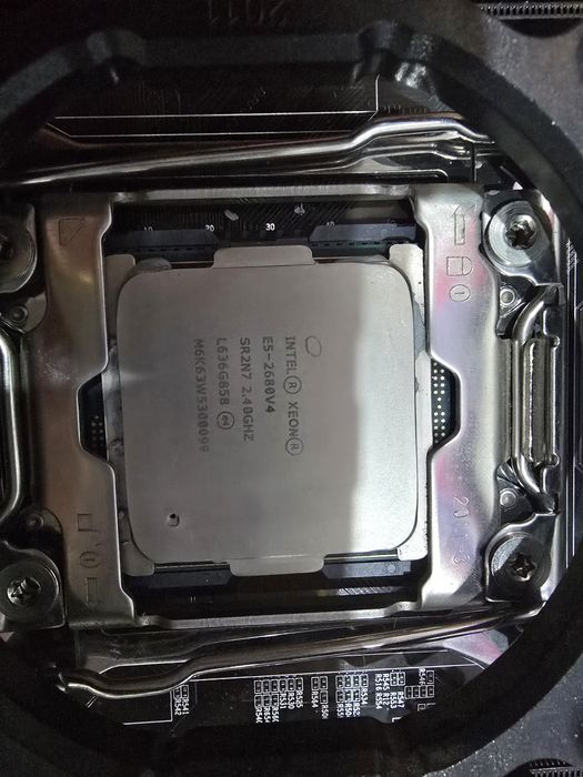 Atermiter Dual x99 +2680V4x2+16GB