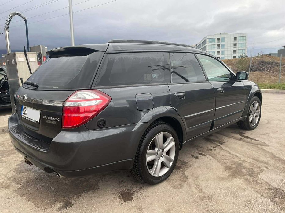 Продавам Subaru Outback 2007, 2.5 165hp, автоматик
