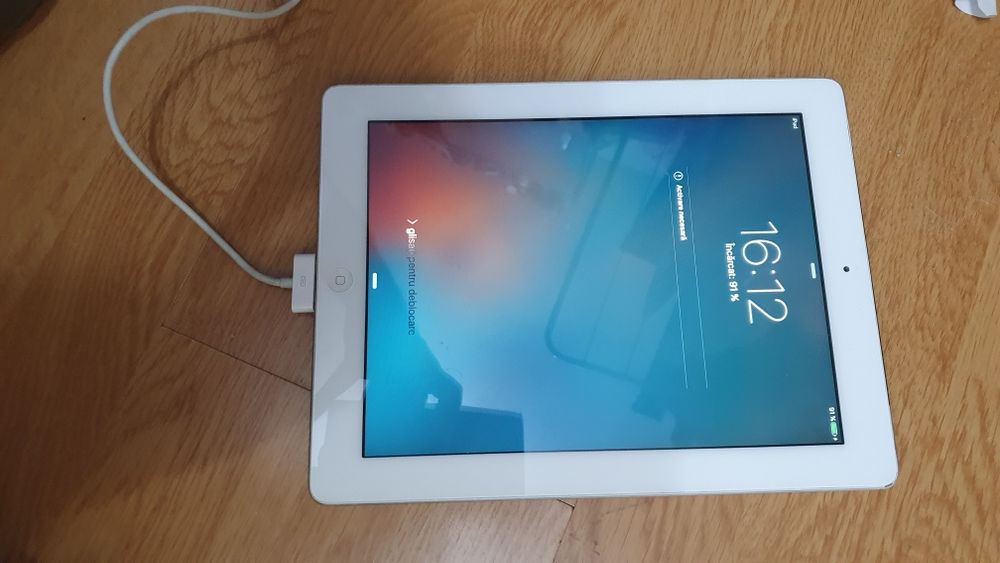 Apple ipad cu sim.
