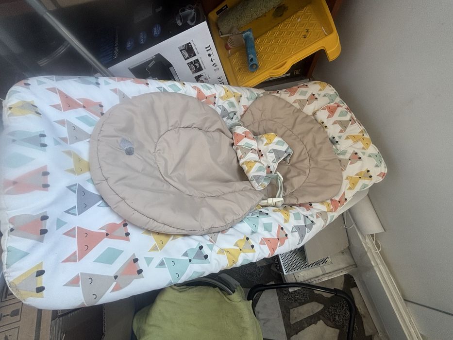 Продам шезлонг и коврик детский 7 микрорайон