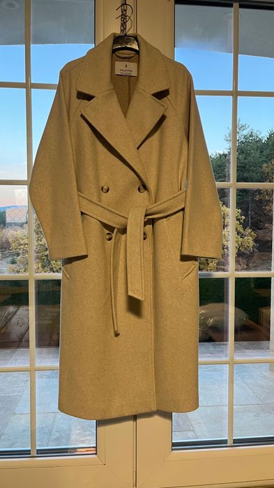 Палто Stradivarius XS размер