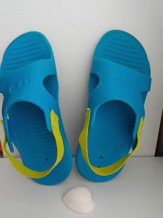 Детски джапанки с ластик от Decathlon, номер 29 и 30