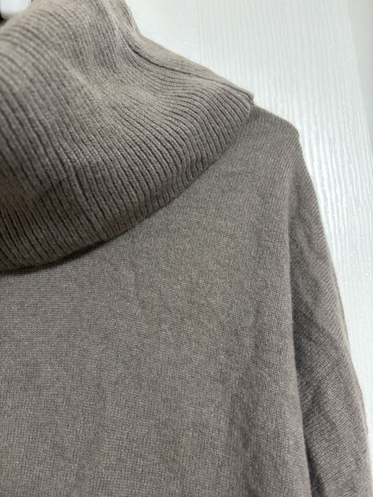 Пуловер от кашмир и вълна