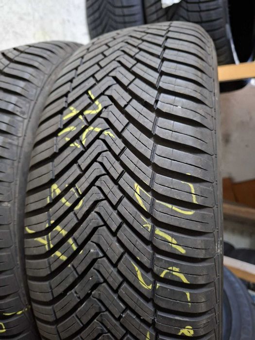 2 anvelope 215/55 R17 Continental all season