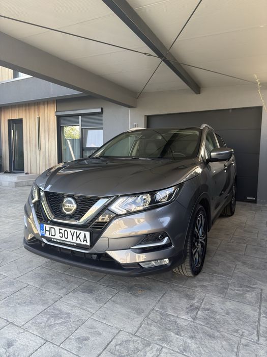 Nissan Qashqai 1.3 TCe 157cp Automat Panoramic Camere 360
