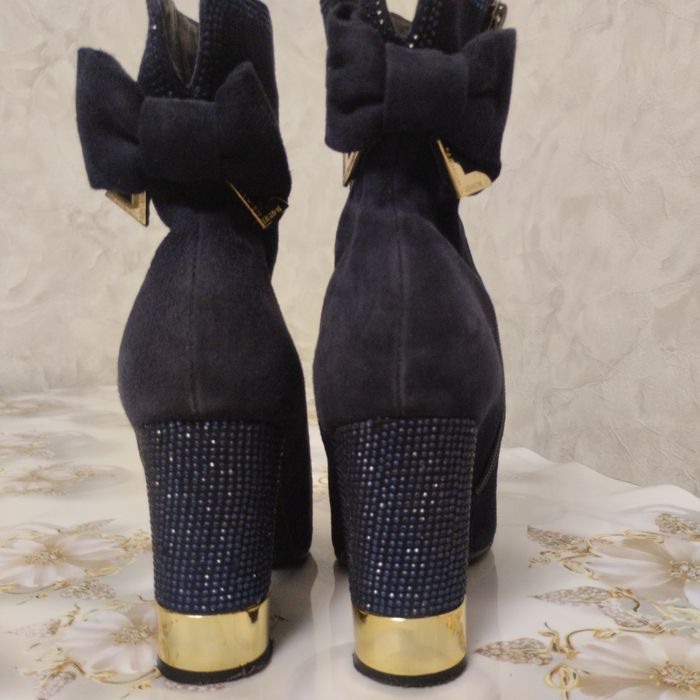 Женские ботильоны