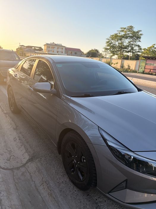 Hyundai Elantra 2021.. Ideal holatda. 58ming km45l propan. Tonirovka 8