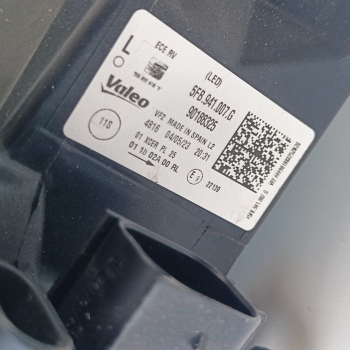 Ляв фар за Сеат Леон 4, Seat Leon ляв фар 5FB.941.007.G