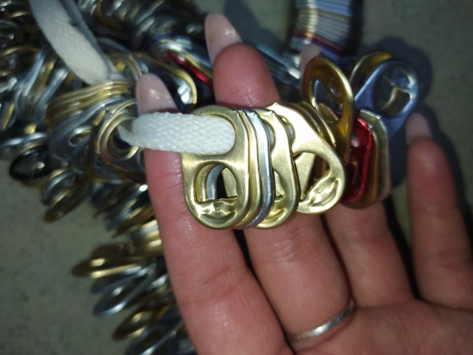 Продам коллекцию крышек