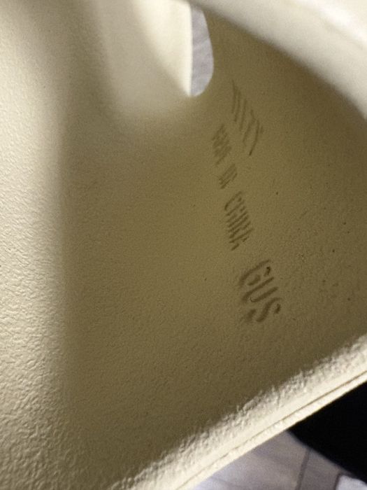 Yeezy Slides ‘Bone’