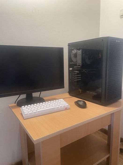 Setup Gaming Complet – i7-8700 / GTX 1660 Ti 6GB / 16GB RAM / SSD 1TB + Monitor & Periferice