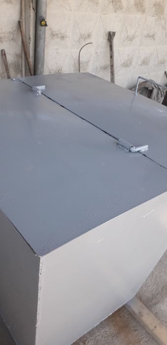 Продам мусорный бак