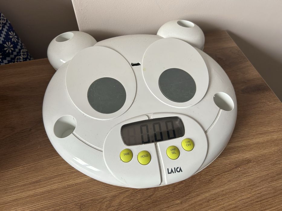 Бебешка везна Laica